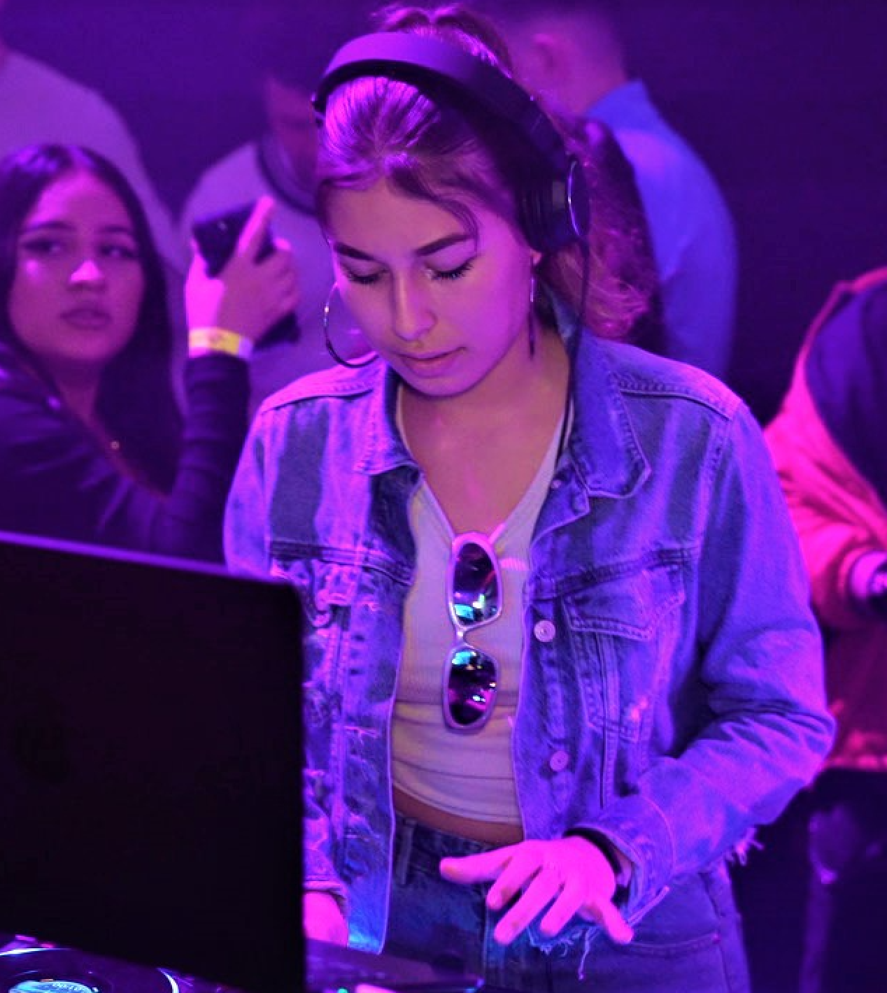 DJ NOELIA